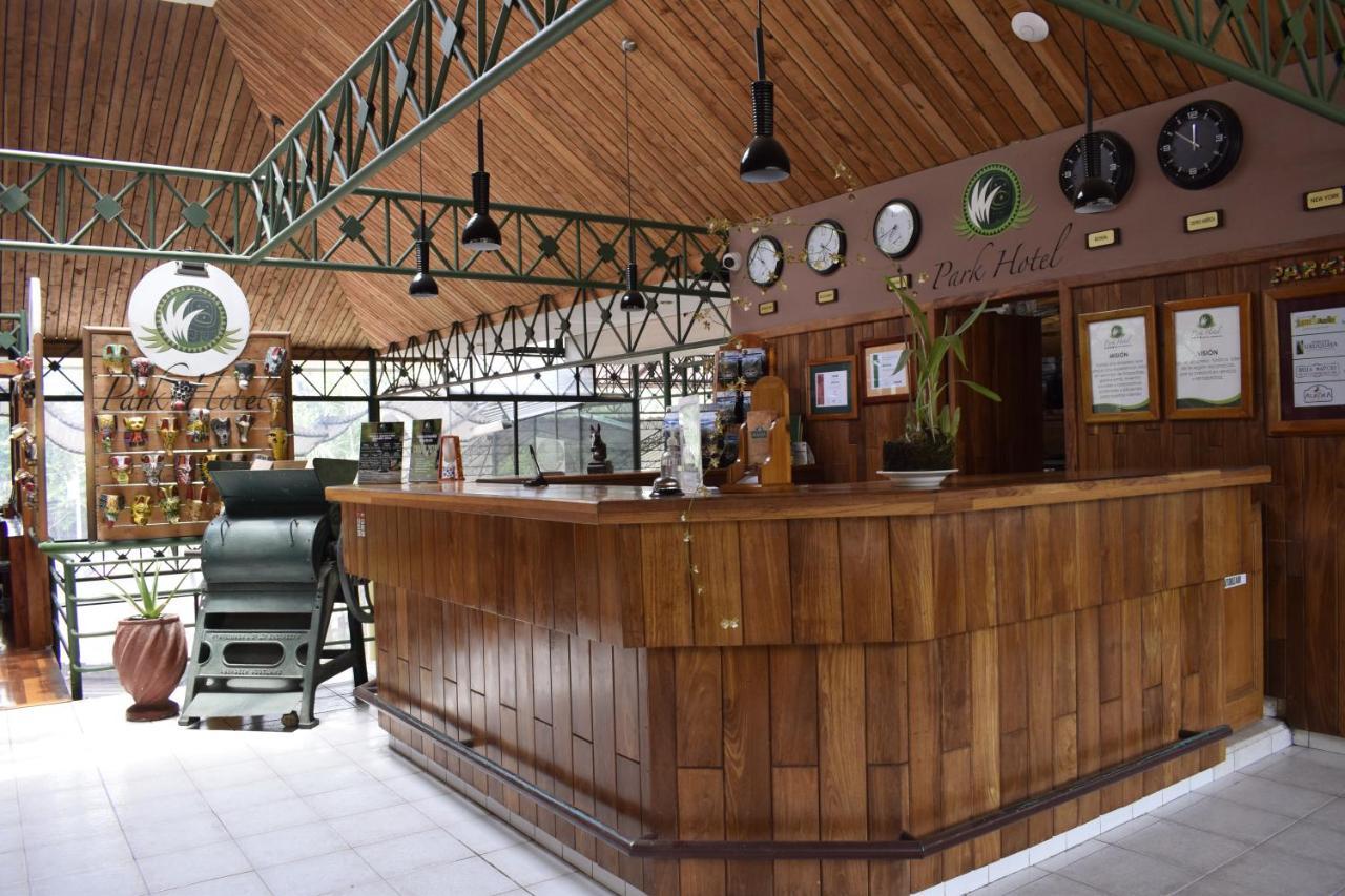 Park Hotel Santa Cruz Verapaz Exteriér fotografie