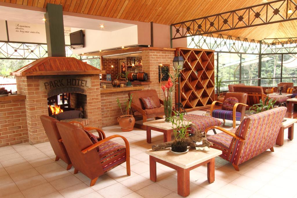 Park Hotel Santa Cruz Verapaz Exteriér fotografie